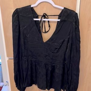 Topshop NWT Size 10 black blouse